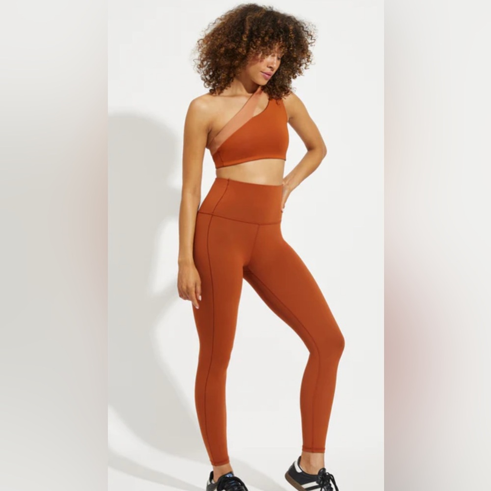 Left on Friday Super Moves Tights